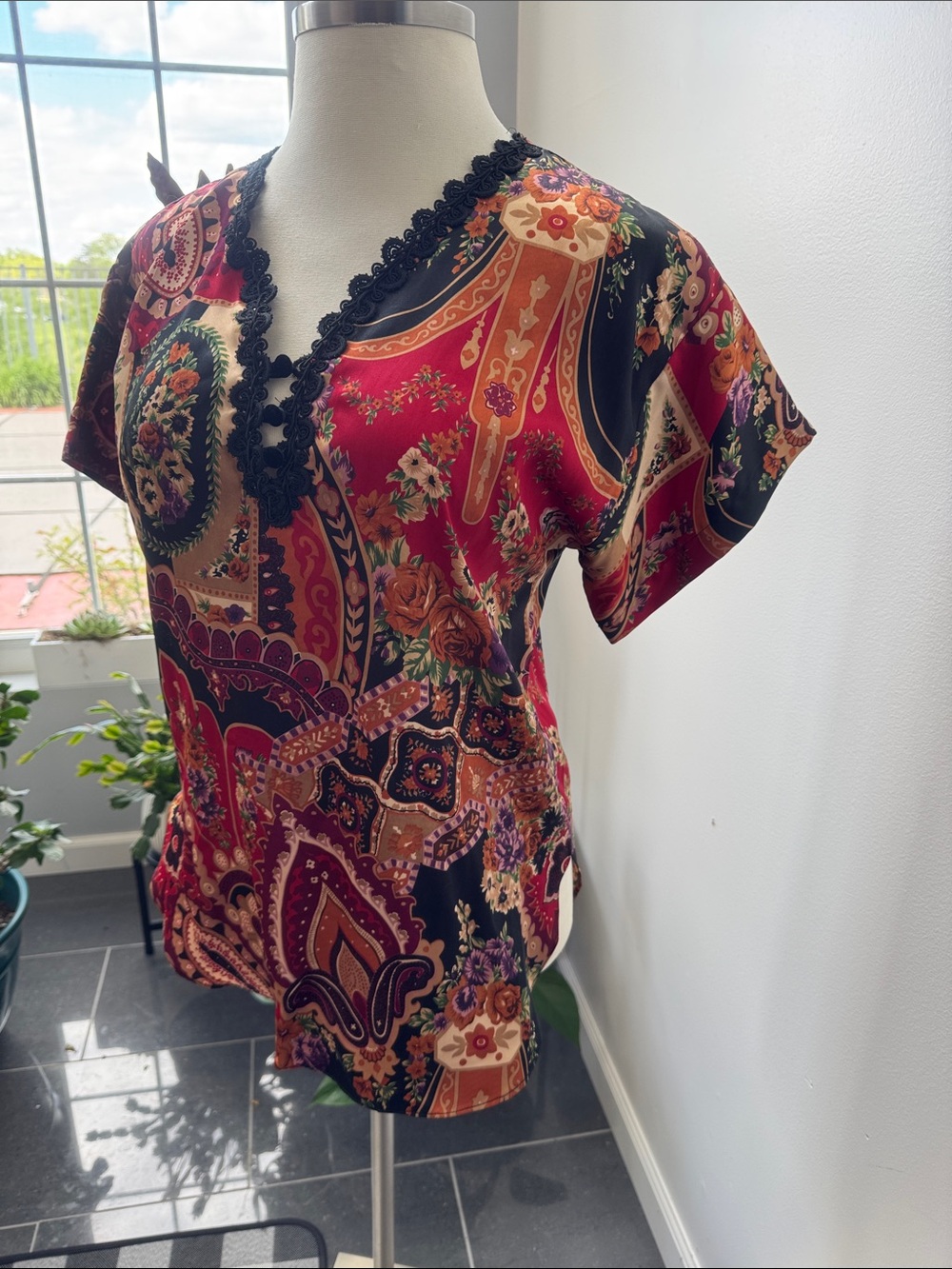 Vintage California Dynasty Women's Paisley Satin Kimono Robe/Mini Night Top - Picture 6 of 9